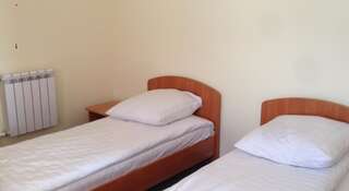 Гостиница Abzakovo Weekend Абзаково Бюджетный двухместный номер с 1 кроватью или 2 отдельными кроватями-1